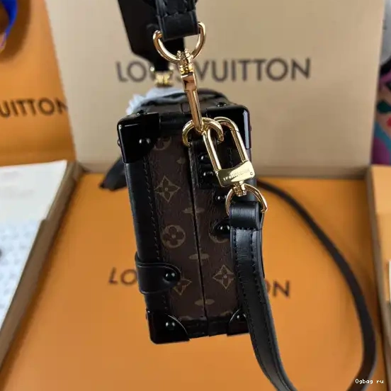 PETITE EAST WEST VUITTON MALLE LOUIS 0629